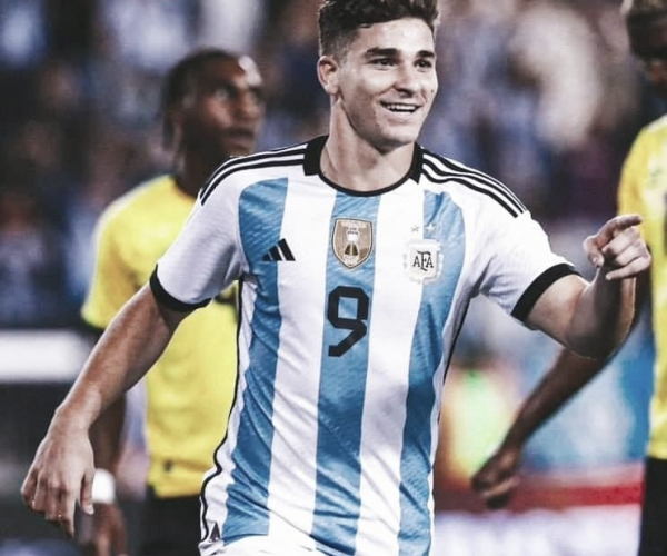 Julián Álvarez: "No hay palabras para decir lo que es Messi"