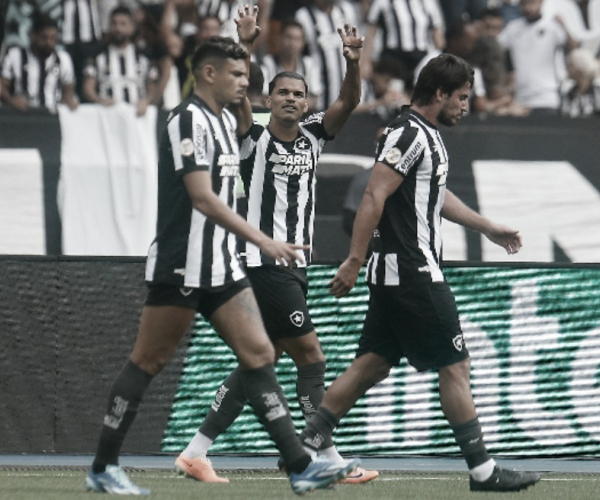 Gols e melhores momentos Coritiba x Botafogo pelo Brasileirão (1-1)