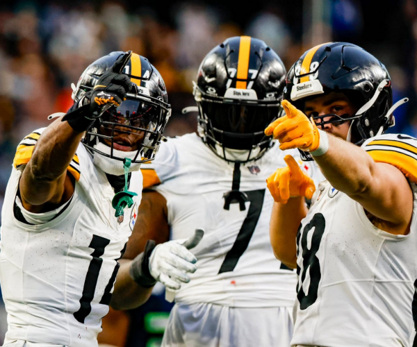 Emoción Desbordante en el Duelo Divisional: Steelers se
Alzan con la Victoria ante los Ravens
