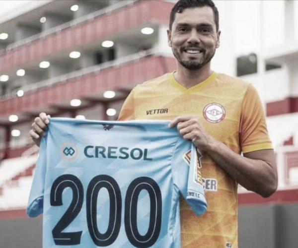 Felipe Garcia alcança marca de 200 jogos pelo Tombense e celebra: “Feliz por fazer história”