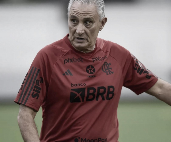 Tite critica bola usada no Campeonato Carioca após empate com Vasco: "Interfere mais que gramado"