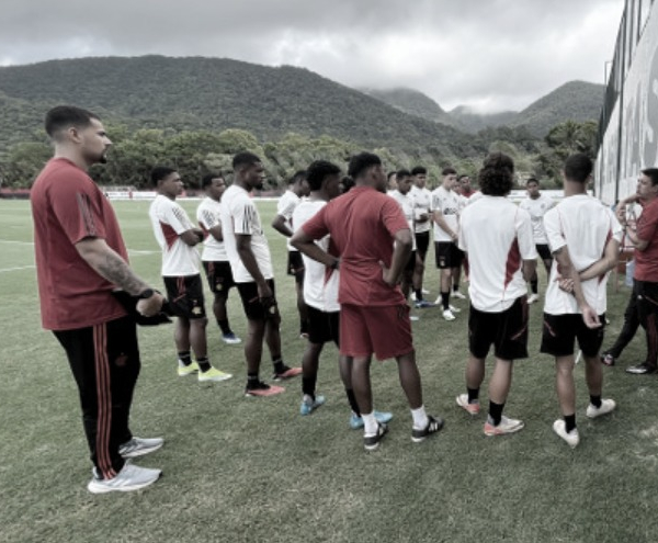 Raphael Bahia fala sobre expectativa de primeiro título internacional de 2024 com o Flamengo