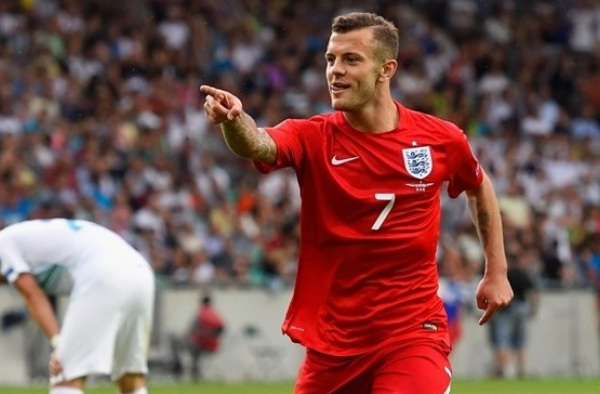 Inghilterra, Wilshere carica in vista del 'derby' con il Galles: "Bale? Sono fiducioso, faremo risultato"