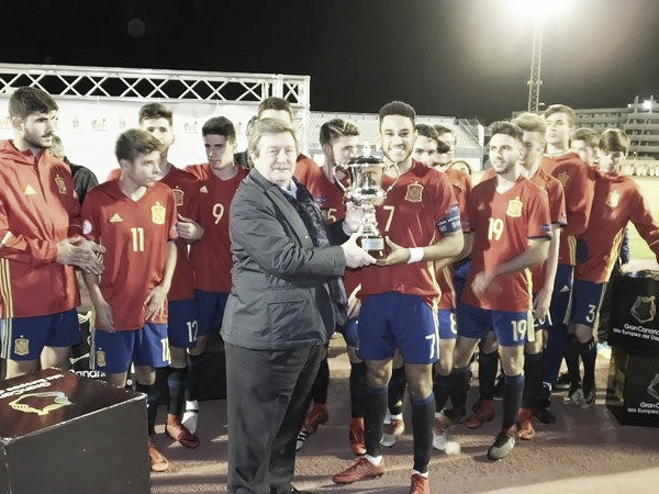 España debuta con victoria en la Copa del Atlántico