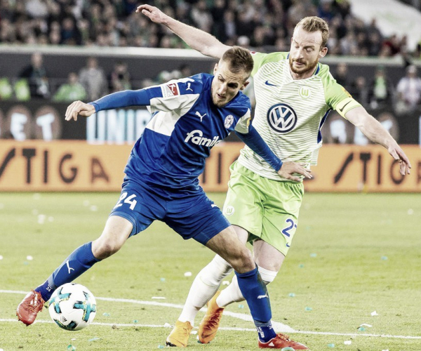 Bundesliga Relegation - Wolfsburg spietato, l'andata contro il Kiel finisce 3-1