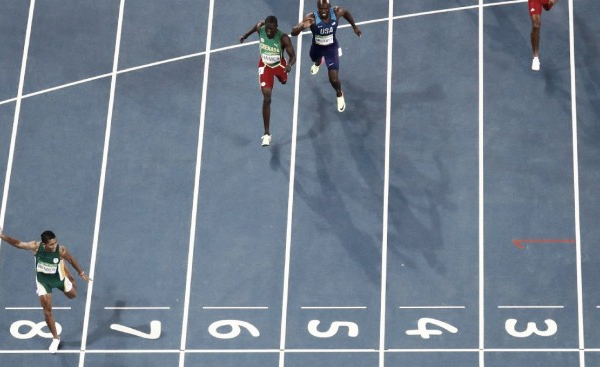 Rio 2016: Wayde Van Niekerk breaks Michael Johnson's world record on way to 400m title