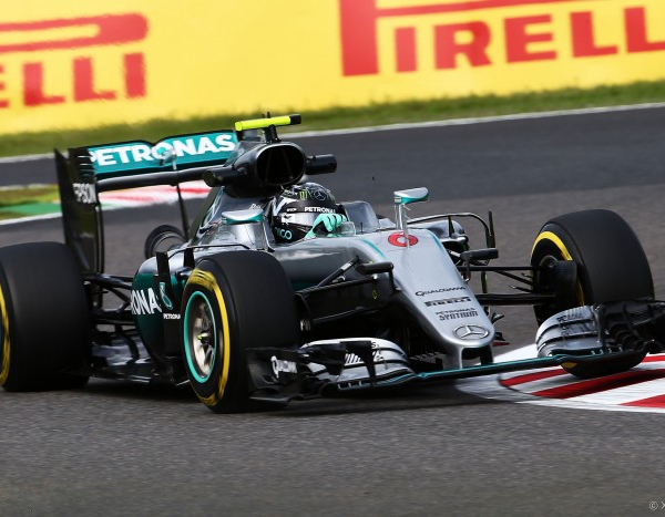 Rosberg lidera segundo treino livre no Japão
