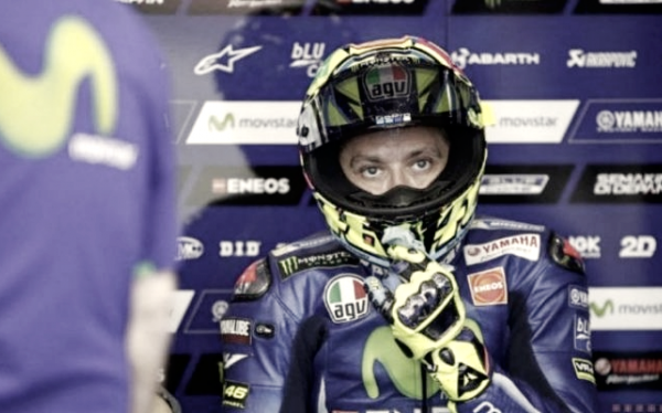 Brutta caduta per Rossi in motocross, ma non è grave