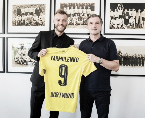 Borussia Dortmund age rápido e anuncia Yarmolenko para suprir saída de Dembelé