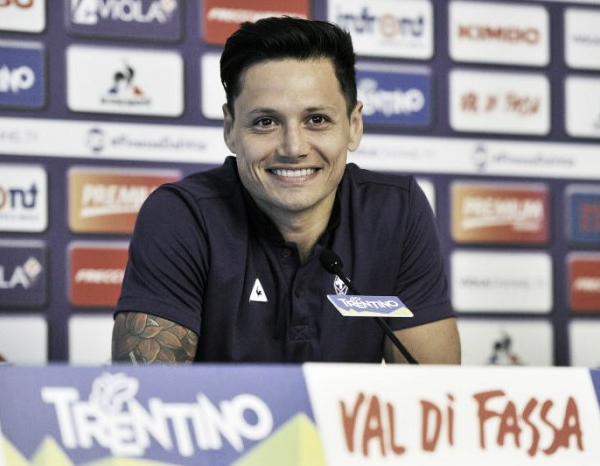 Fiorentina, Zarate: "Voglio restare alla Fiorentina, se non fossi maturo adesso..."