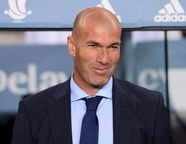 Supercoppa di Spagna, Zidane: "Contento del mio rinnovo. Isco può giocare insieme alla BBC"