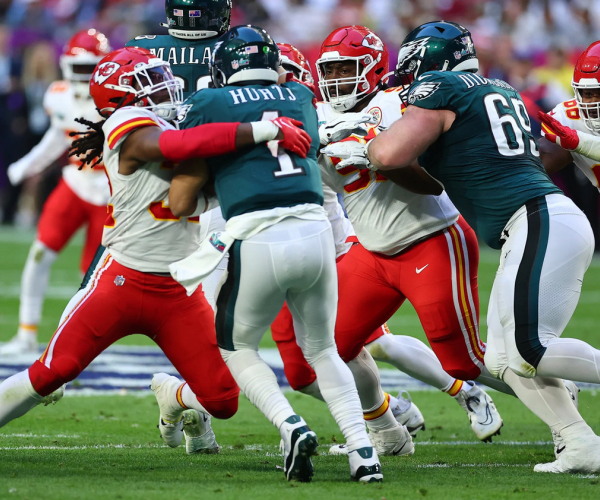Points and Highlights: Philadelphia Eagles 21-17 Kansas City Chiefs in NFL 2023