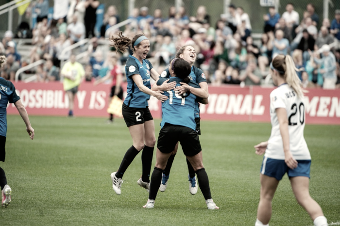 Sydney Leroux and Amy Rodriguez get FC Kansas City opening day win against the Boston Breakers