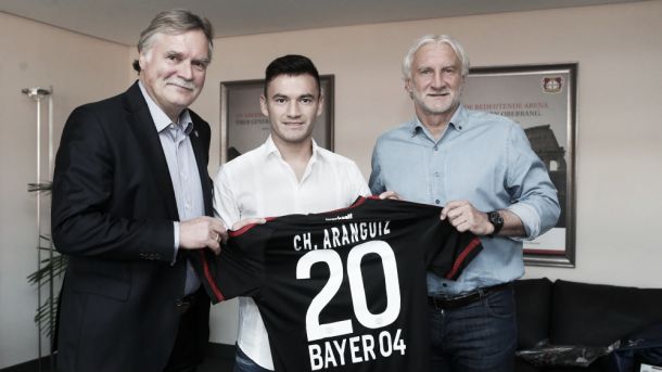 Aránguiz opts for Bayer Leverkusen