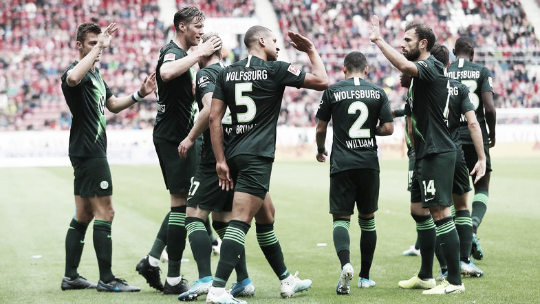 Mainz 05 perde para Wolfsburg em casa e permanece no descenso Mainz 05 perde para Wolfsburg em casa e permanece no descenso