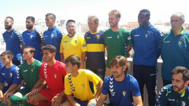El Cádiz CF presenta sus equipaciones para la 2015/2016