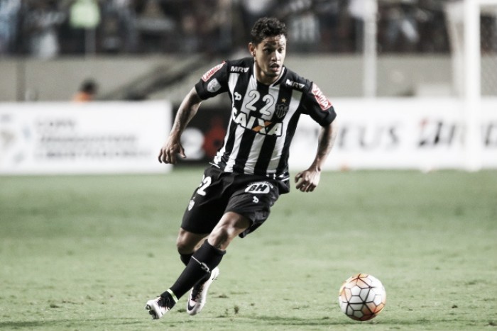 Carlos Eduardo negocia com clube turco e está próximo de deixar o Atlético-MG