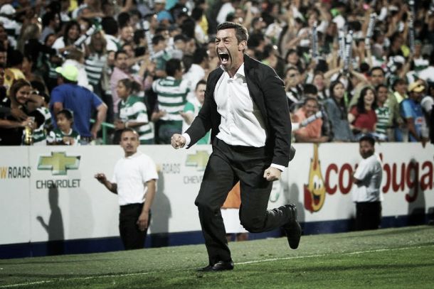Pedro Caixinha campeão pelo Santos Laguna Pedro Caixinha campeão pelo Santos Laguna