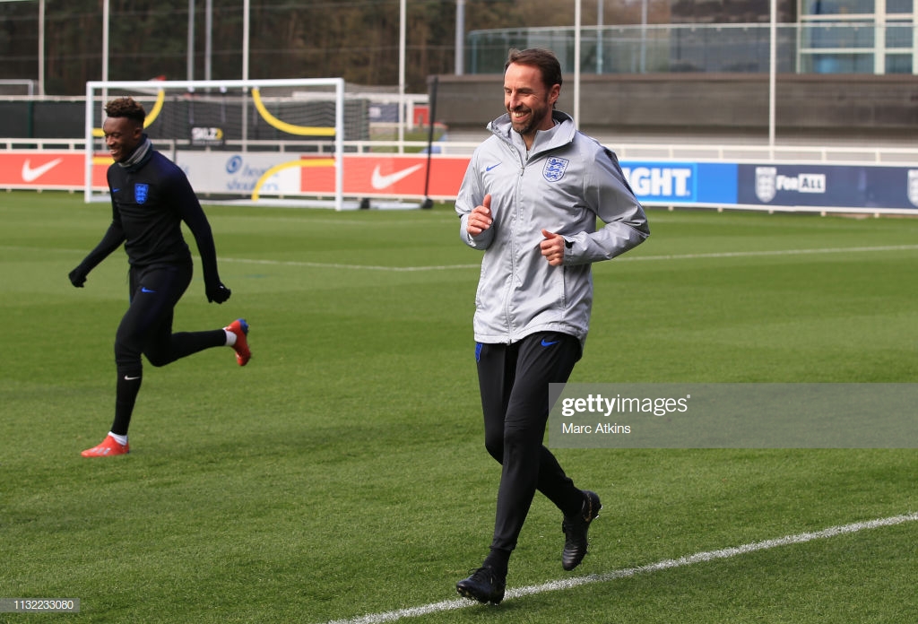 England boss Southgate backs Sarri in Hudson-Odoi playtime debate