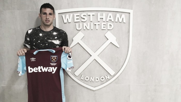 Jonathan Calleri completes move to West Ham