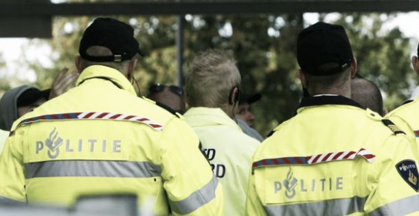 Briga entre torcedores do Ajax e Cambuur Leeuwarden deixa três feridos