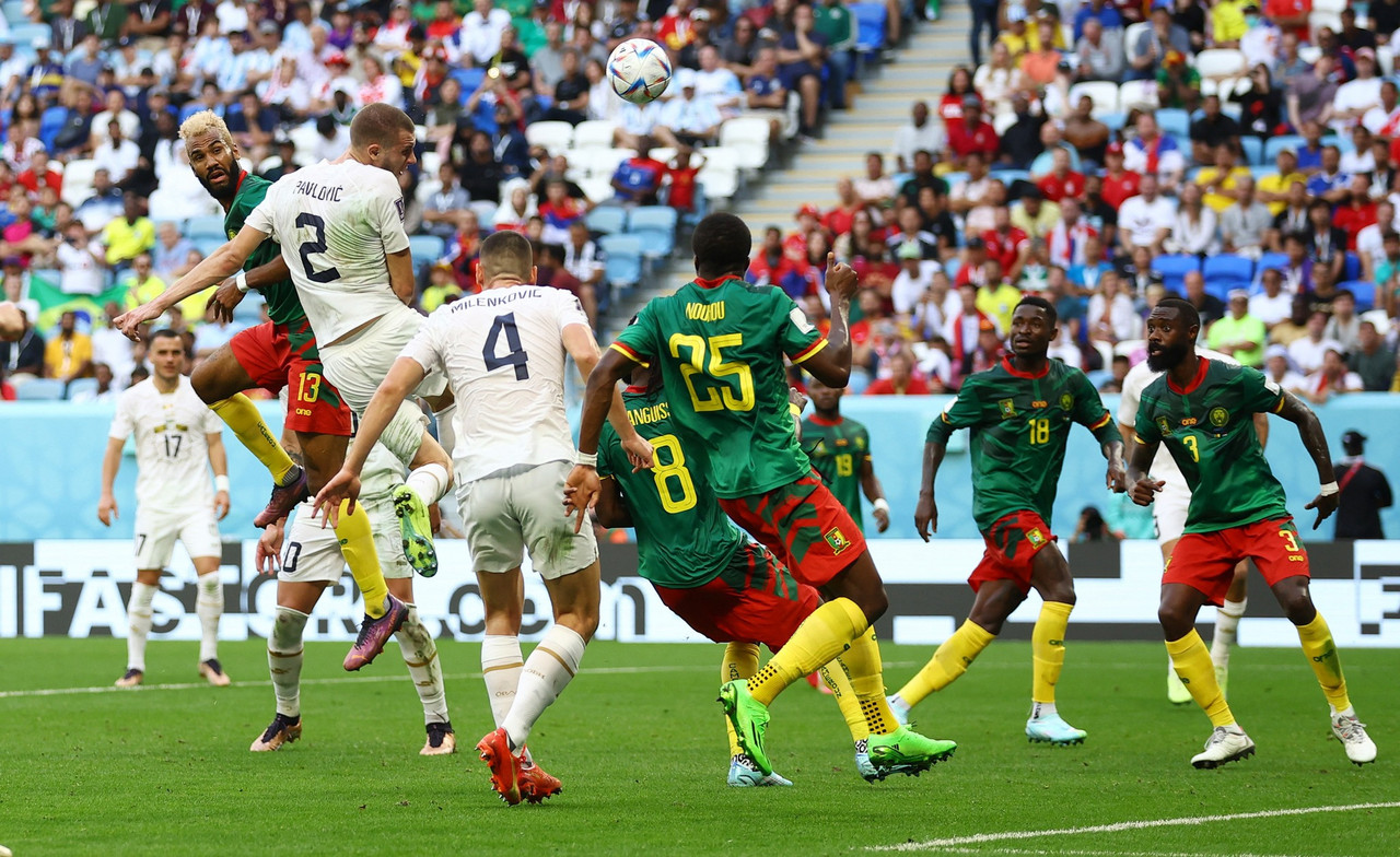 Feria de goles en empate entre
Camerún y Serbia