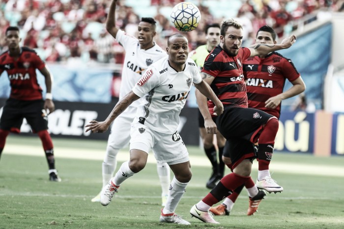 Em partida movimentada, Vitória e Atlético-MG empatam na Fonte Nova