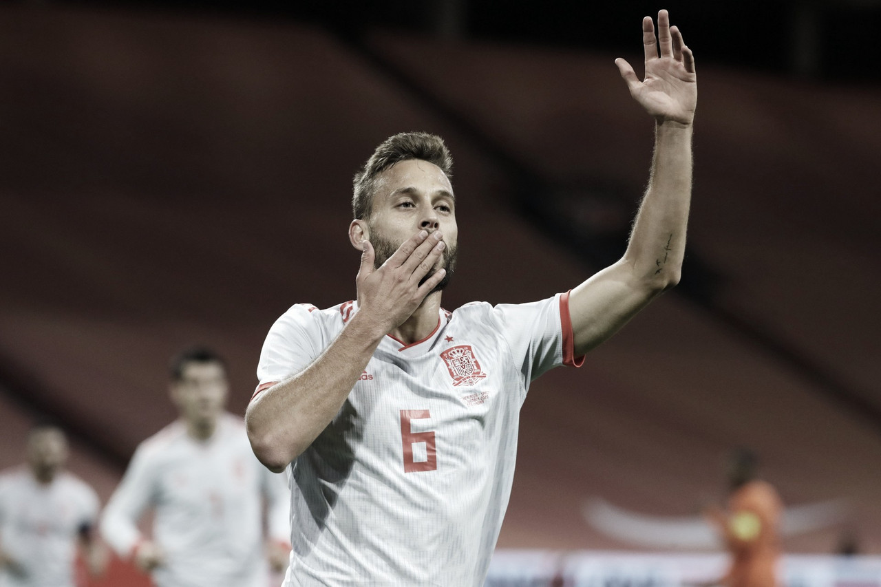 Sergio
Canales, protagonista en el empate de 'La Roja' ante Países Bajos Sergio
Canales, protagonista en el empate de 'La Roja' ante Países Bajos