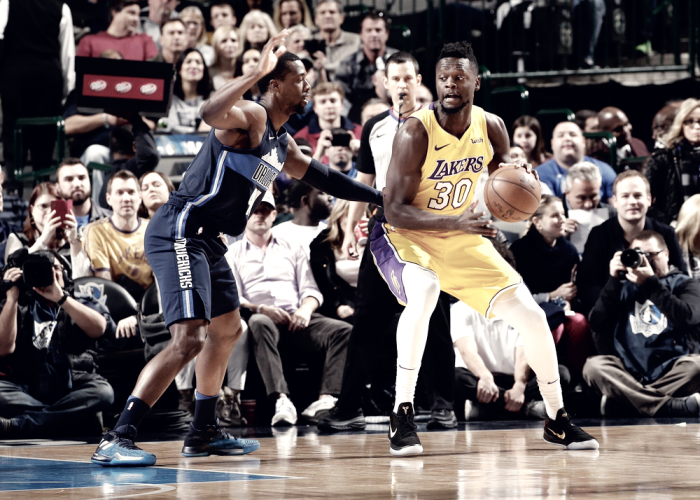 NBA - I Lakers espgunano Dallas all'overtime, Clippers in scioltezza sui Kings