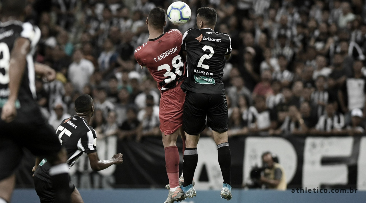 Ceará e Athletico empatam com gols no final do jogo