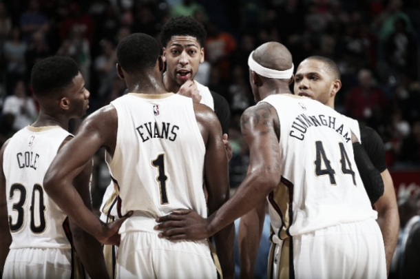 Resumen NBA: los aspirantes siguen creciendo y Davis roza la eternidad