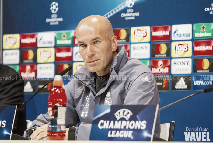 Zidane: "El Atlético cada año se supera, no podemos pensar en el pasado"