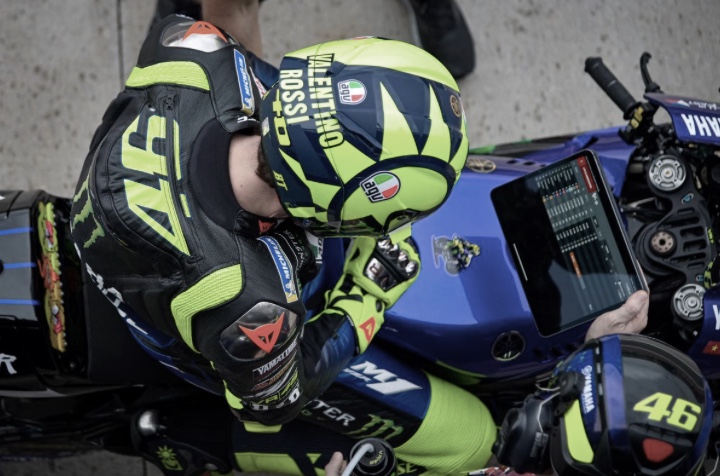 Valentino Rossi: "Yamaha necesita un equipo de pruebas serio"