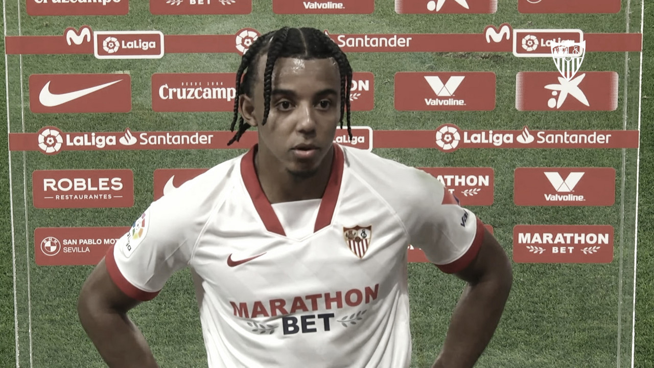 Koundé, autoexigente: "Sabemos que estamos atrás, tenemos que ganar y ganar" Koundé, autoexigente: "Sabemos que estamos atrás, tenemos que ganar y ganar"