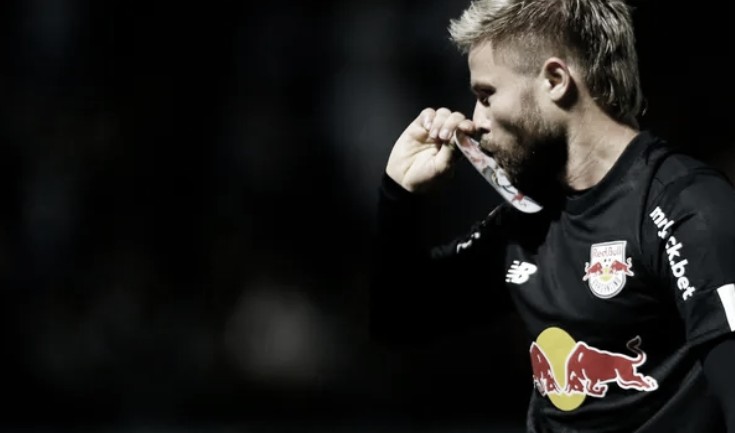 Bragantino derrota Athletico e volta a vencer após cinco rodadas no