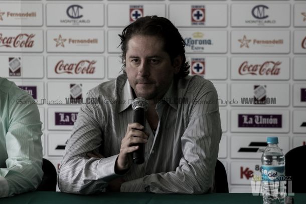 Carlos Gutiérrez quiere que el 'Coruco' pese Carlos Gutiérrez quiere que el 'Coruco' pese