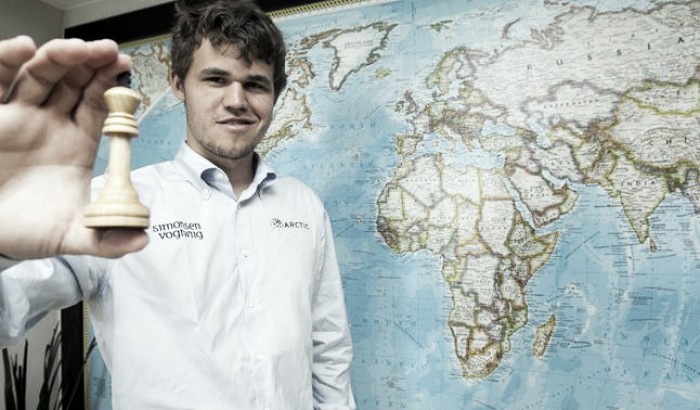 Carlsen derriba la fortaleza de Karjakin y se proclama campeón del mundo en el tiebreak
