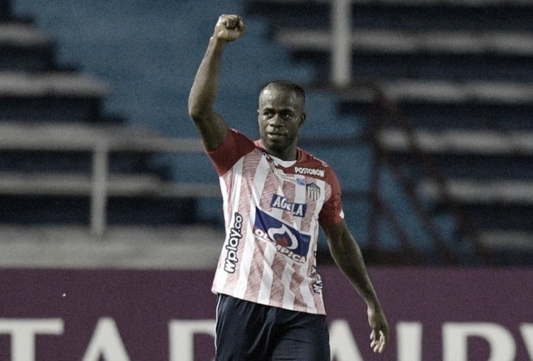 Carmelo Valencia: garra, tripleta y triunfo para el Junior Carmelo Valencia: garra, tripleta y triunfo para el Junior