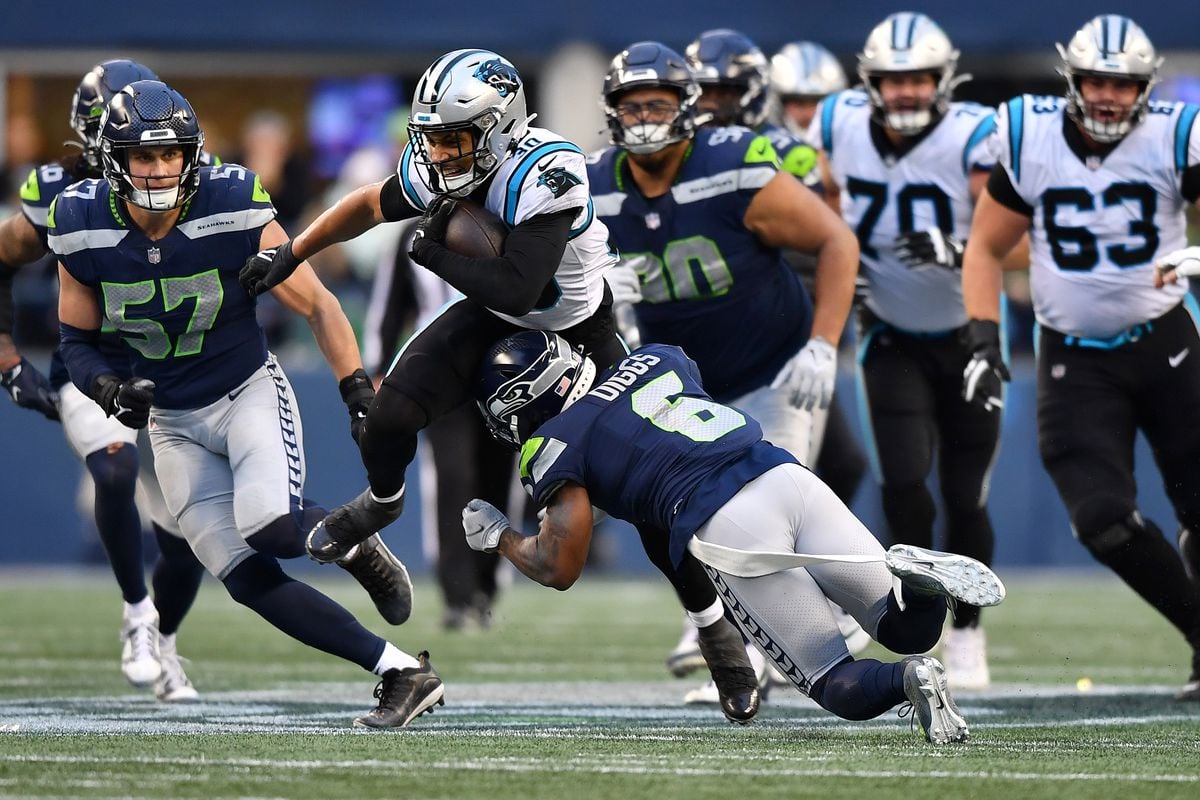 Points and Highlights: Carolina Panthers 27-37 Seattle Seahawks in NFL Match 2023