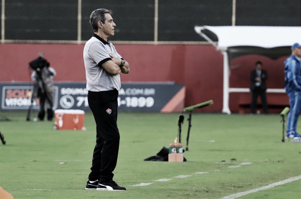 Carpegiani critica time após derrota na estreia pelo Vitória: "Falta de garra, de ambição"