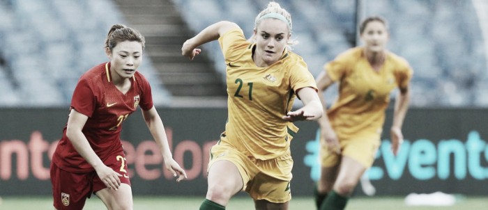 Ellie Carpenter officially signs with Portland Thorns FC