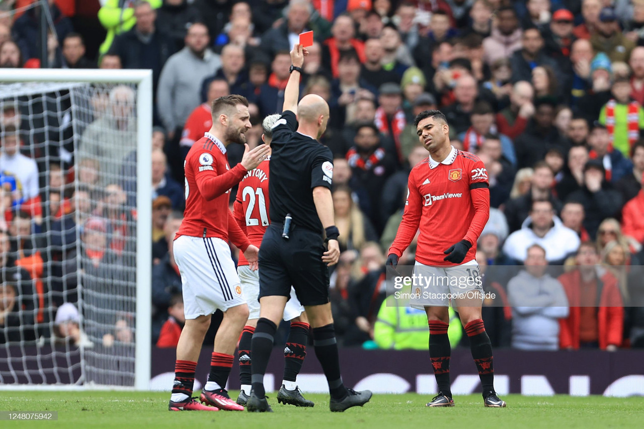 Manchester United 0-0 Southampton: Casemiro sees red as United hold on