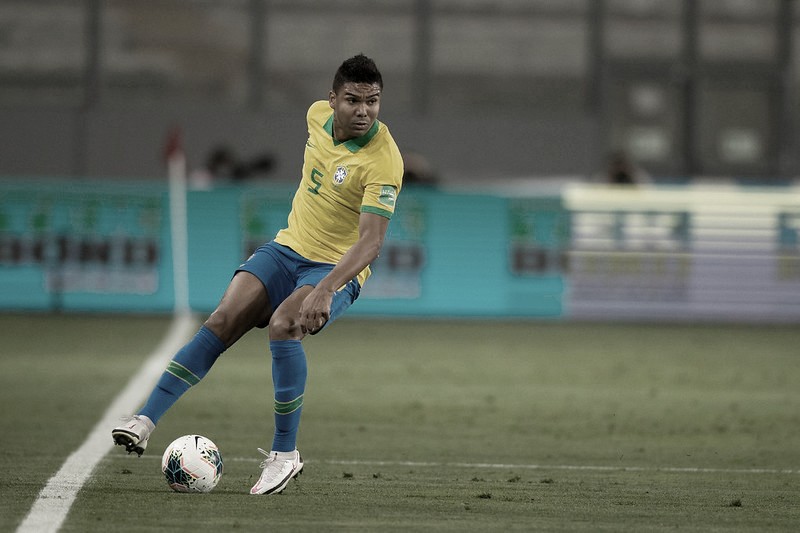 Casemiro defende árbitro xingado após Brasil x Peru: "Falta de respeito"