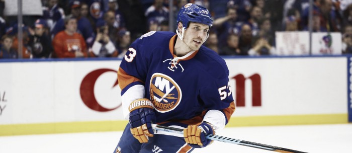 Casey Cizikas renueva con New York Islanders