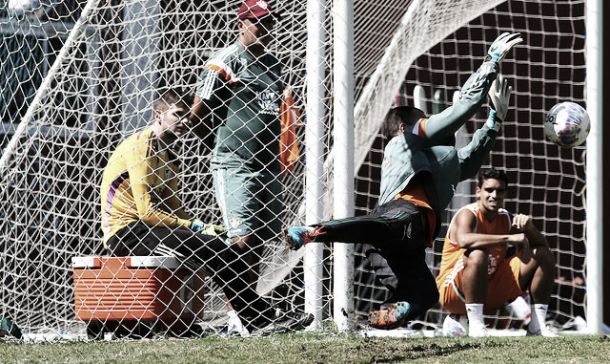 Drubscky aprova desempenho dos atletas do Fluminense em cobranças de pênalti visando final