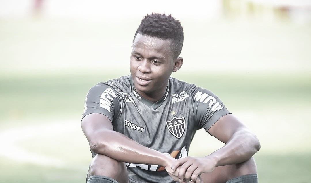 Em clima pesado com Atlético-MG, Cazares pode pintar no futebol paulista Em clima pesado com Atlético-MG, Cazares pode pintar no futebol paulista