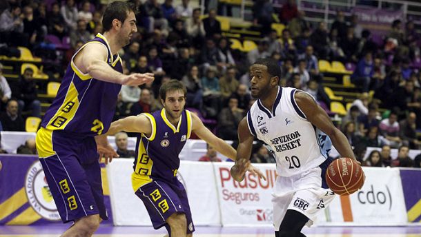 Un desastroso último cuarto del CB Valladolid da la victoria al Gipuzkoa Basket
