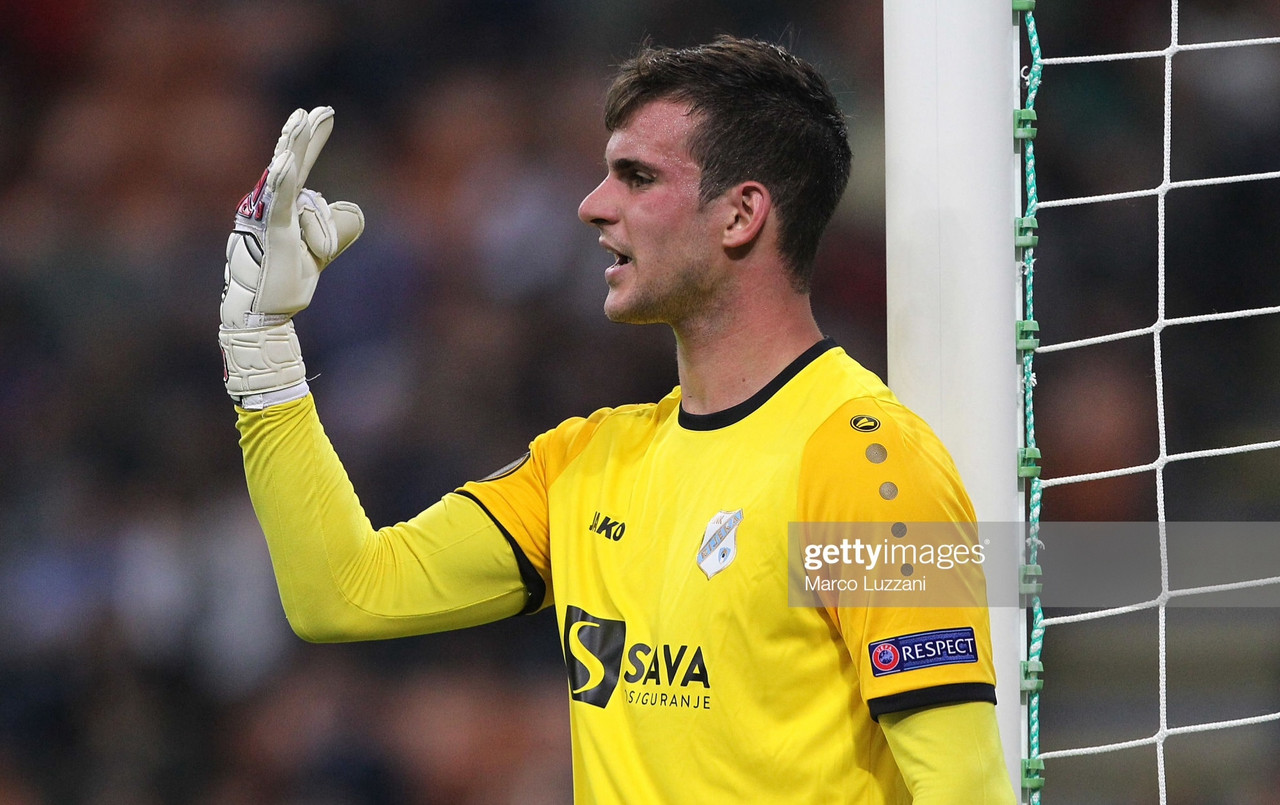 Luton break transfer record for Croatian goalkeeper