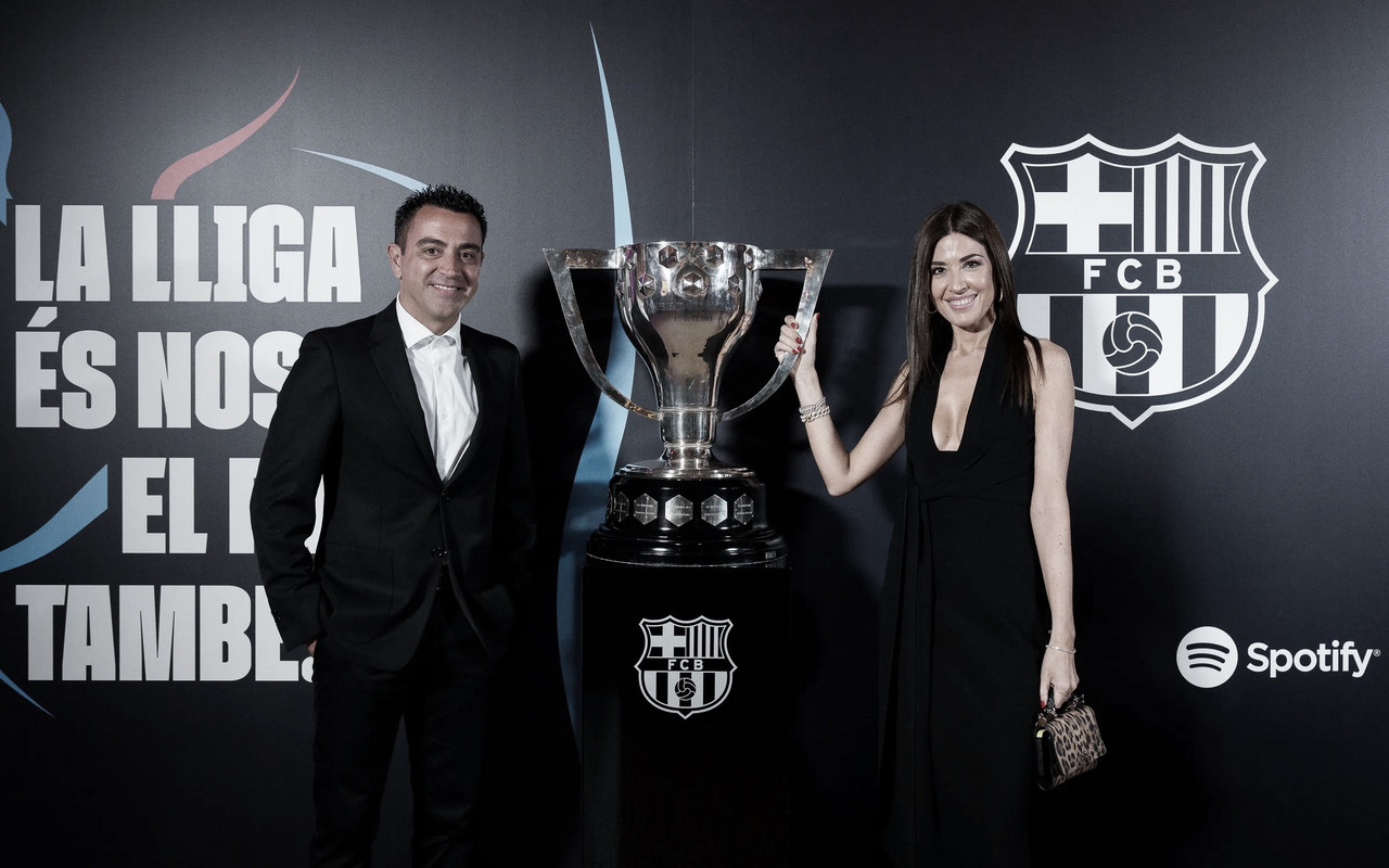 Xavi tras levantar La Liga en el Spotify Camp Nou: "Es una noche de celebración y de alegría"