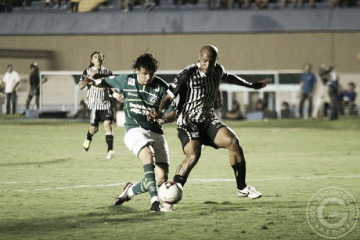 Ceará e Goiás se enfrentam buscando retomar caminho das vitórias Ceará e Goiás se enfrentam buscando retomar caminho das vitórias